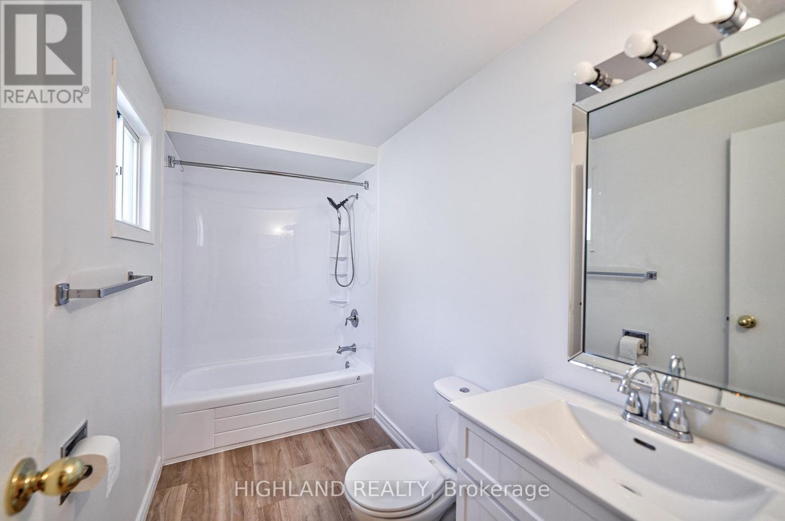 6455 Tisler Crescent, Mississauga (Meadowvale), Ontario  L5N 3G6 - Photo 17 - W12870316