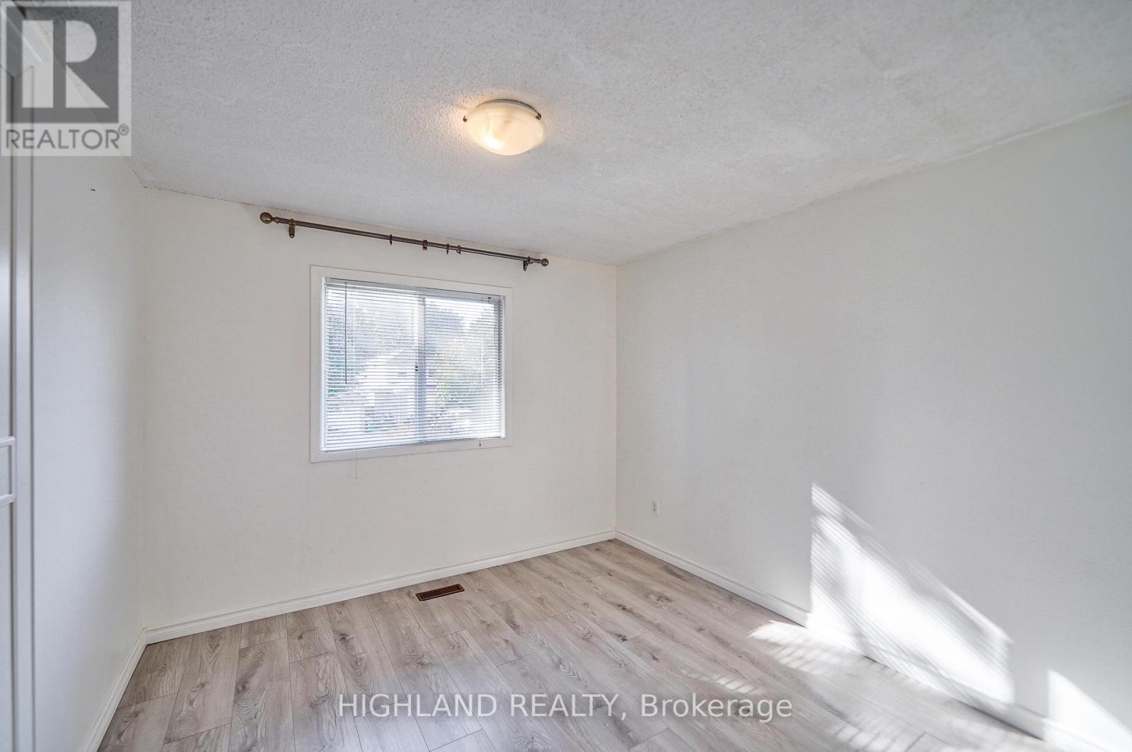 6455 Tisler Crescent, Mississauga (Meadowvale), Ontario  L5N 3G6 - Photo 18 - W12870316