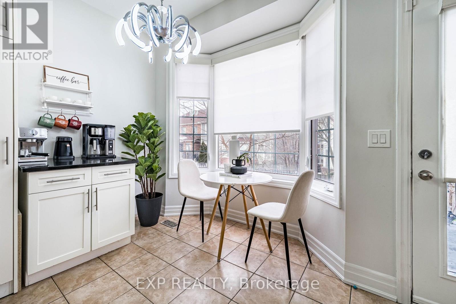 61 Playfair Terrace, Milton (Sc Scott), Ontario  L9T 0S5 - Photo 12 - W12870336