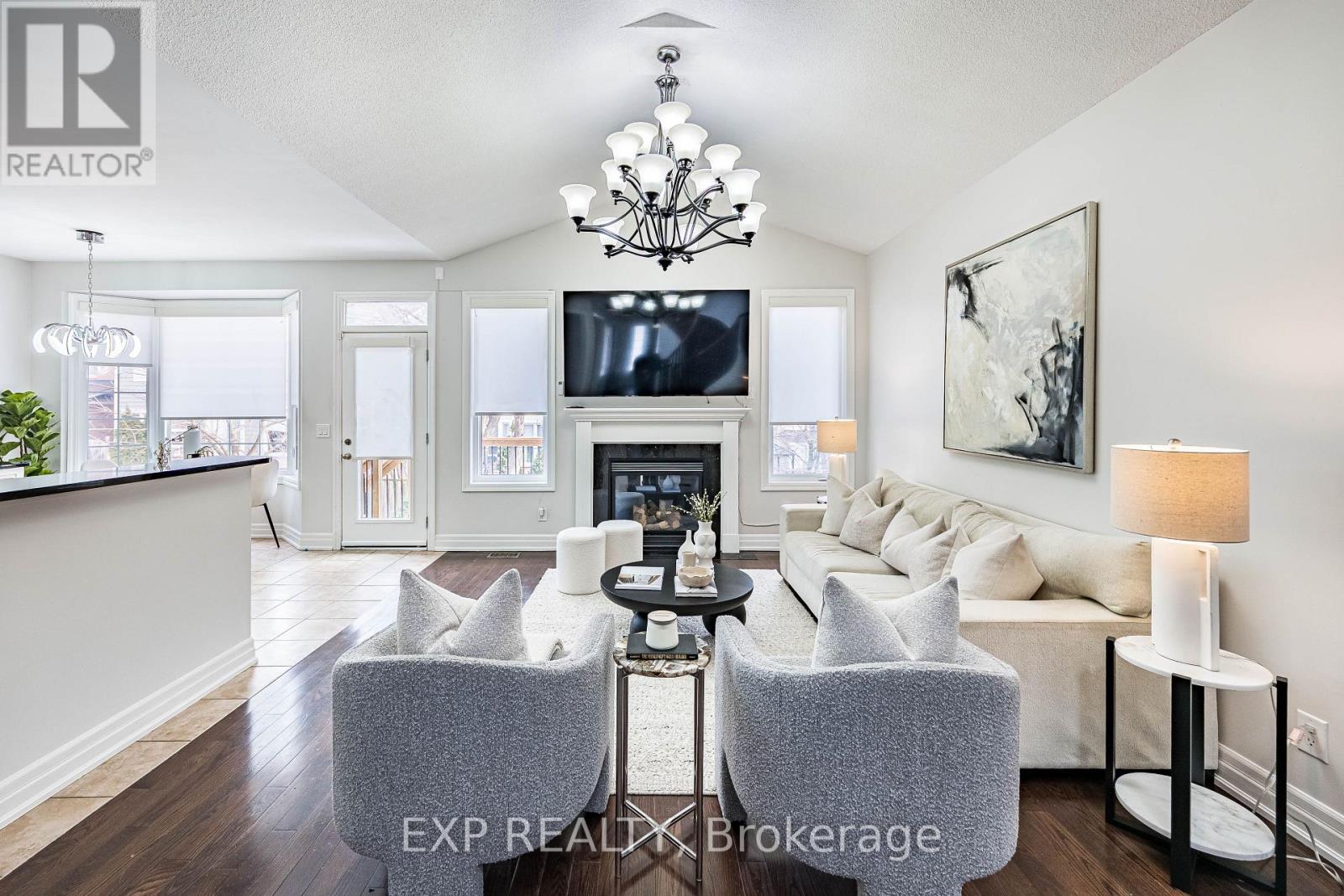 61 Playfair Terrace, Milton (Sc Scott), Ontario  L9T 0S5 - Photo 7 - W12870336