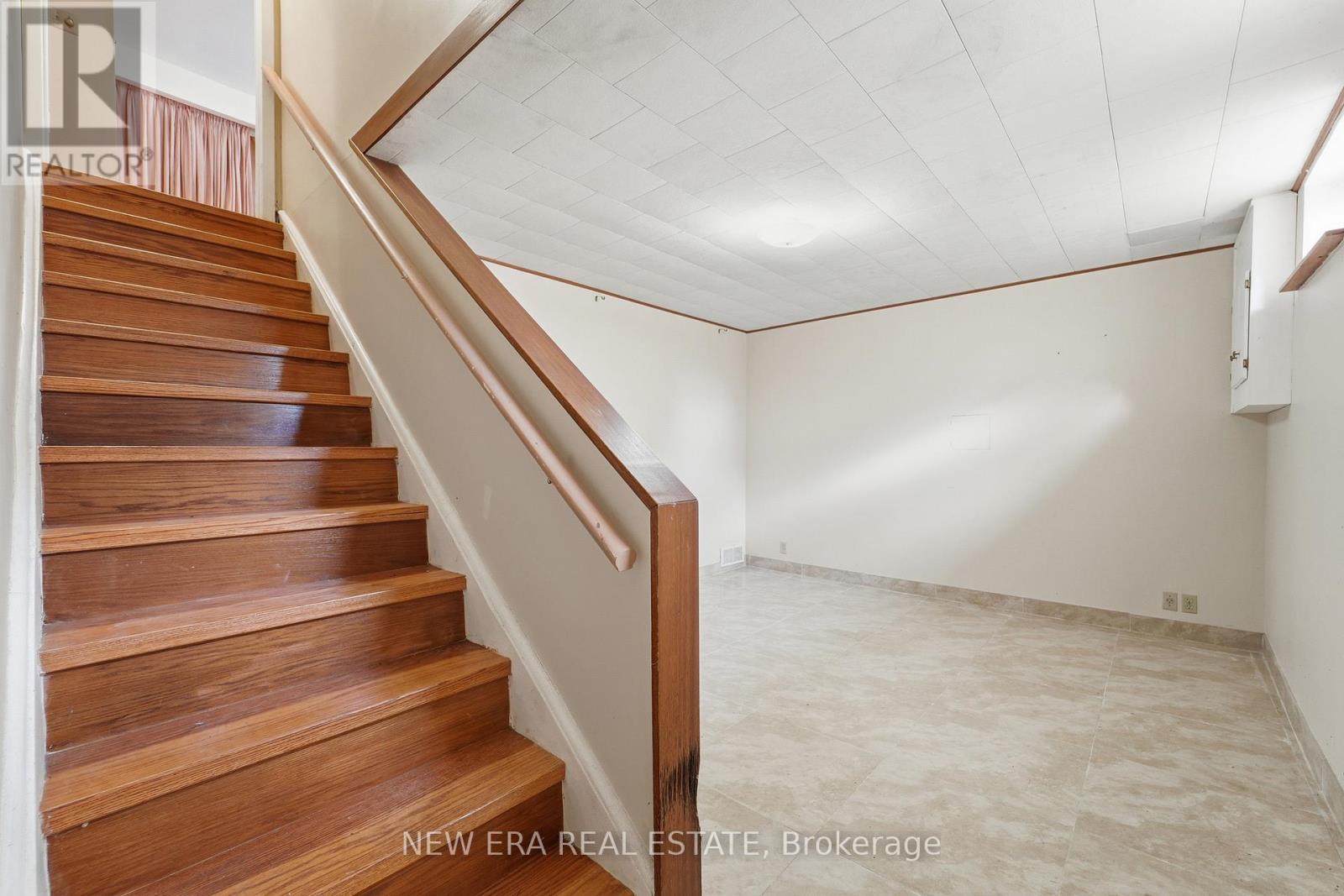 508 Cliffview Road, Pickering, Ontario  L1W 2N9 - Photo 35 - E12479240