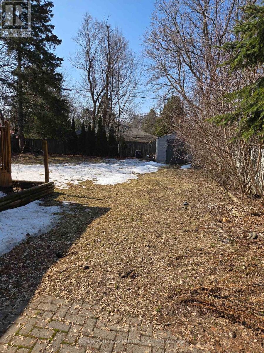 Main Floor - 18 Collins Crescent, Aurora, Ontario  L4G 2W2 - Photo 22 - N12752306