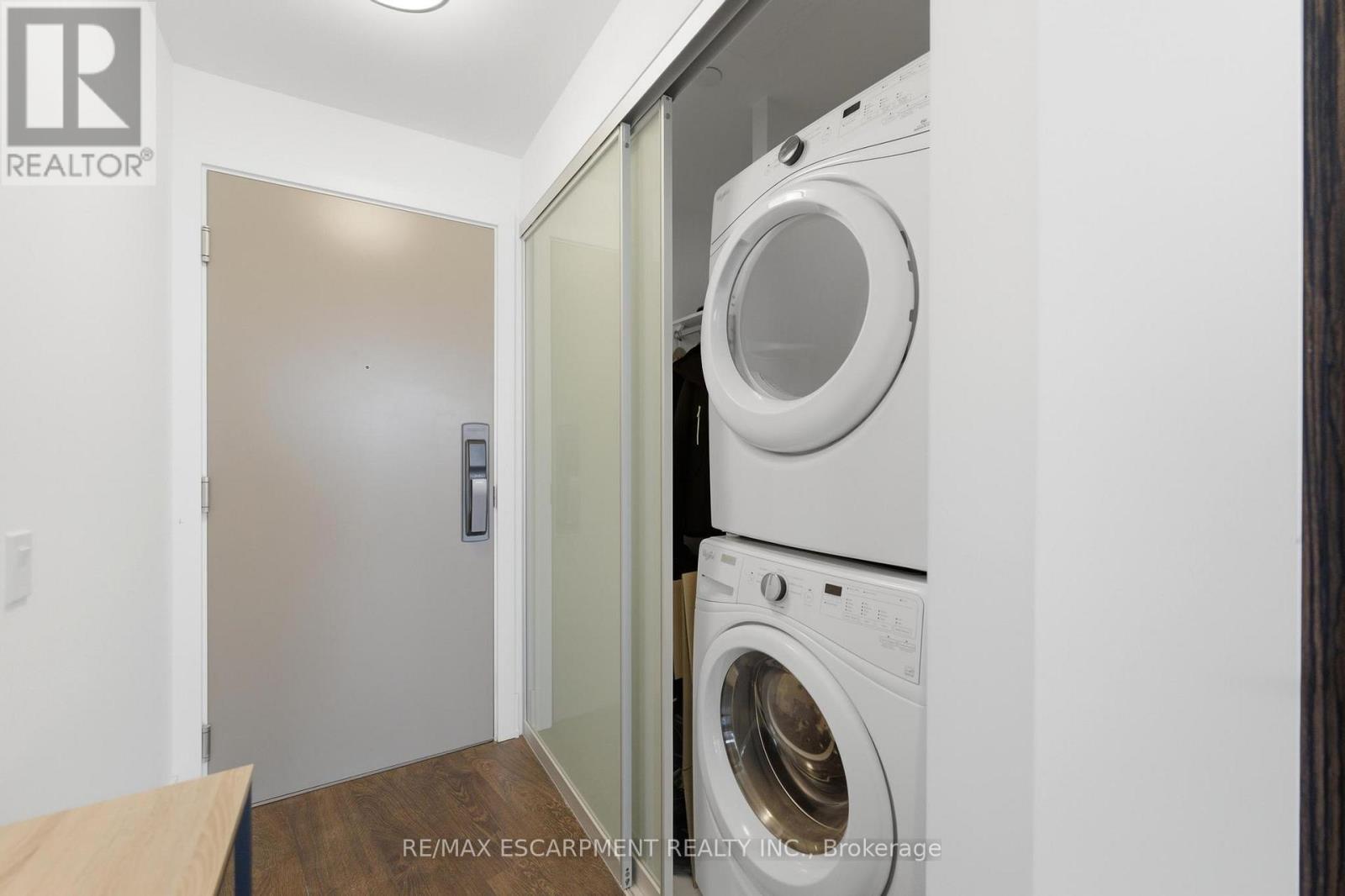 5512 - 10 York Street, Toronto (Waterfront Communities), Ontario  M5J 0E1 - Photo 31 - C12864320