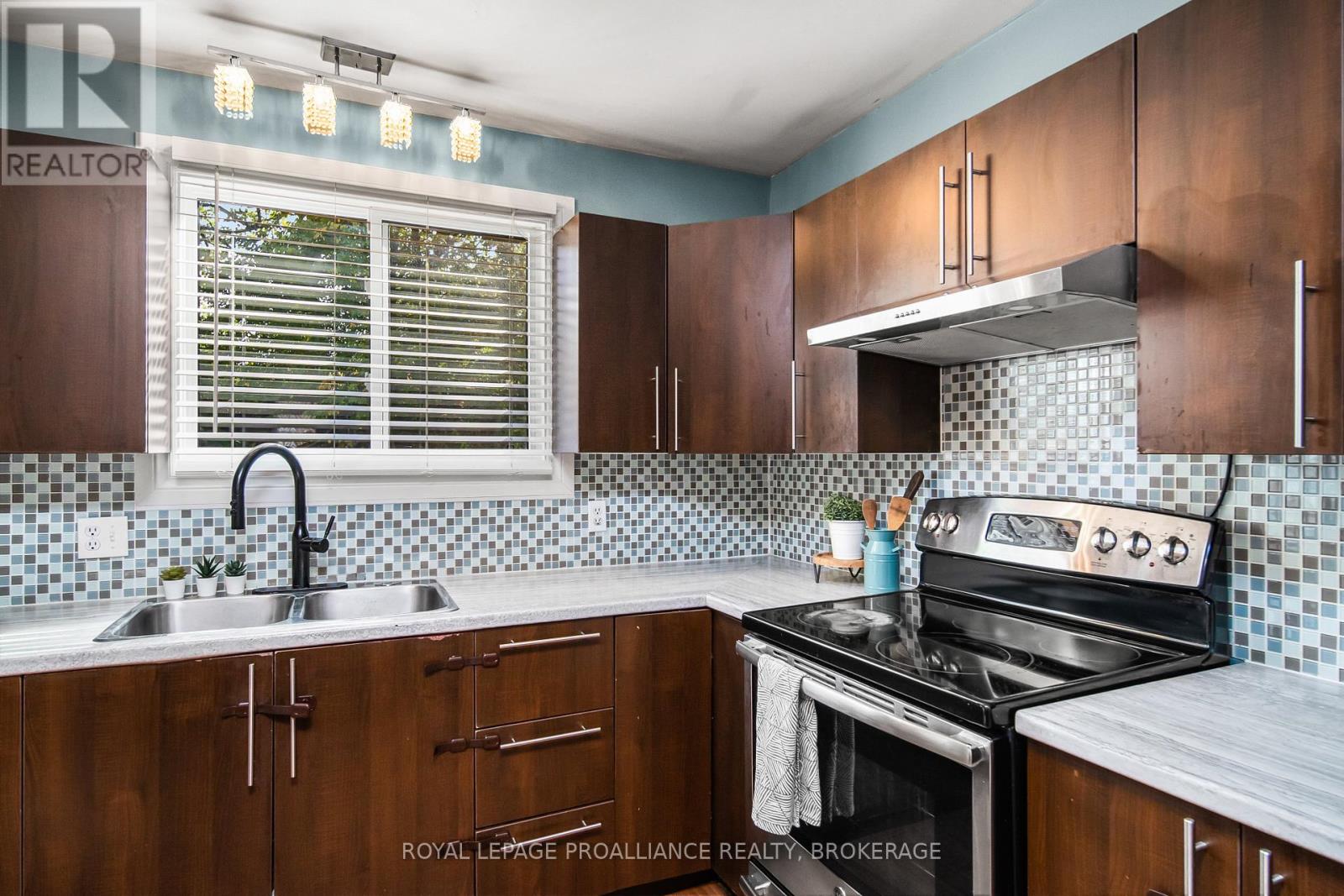 65 - 16 Rosemund Crescent, Kingston, Ontario  K7M 6Z3 - Photo 15 - X12869906