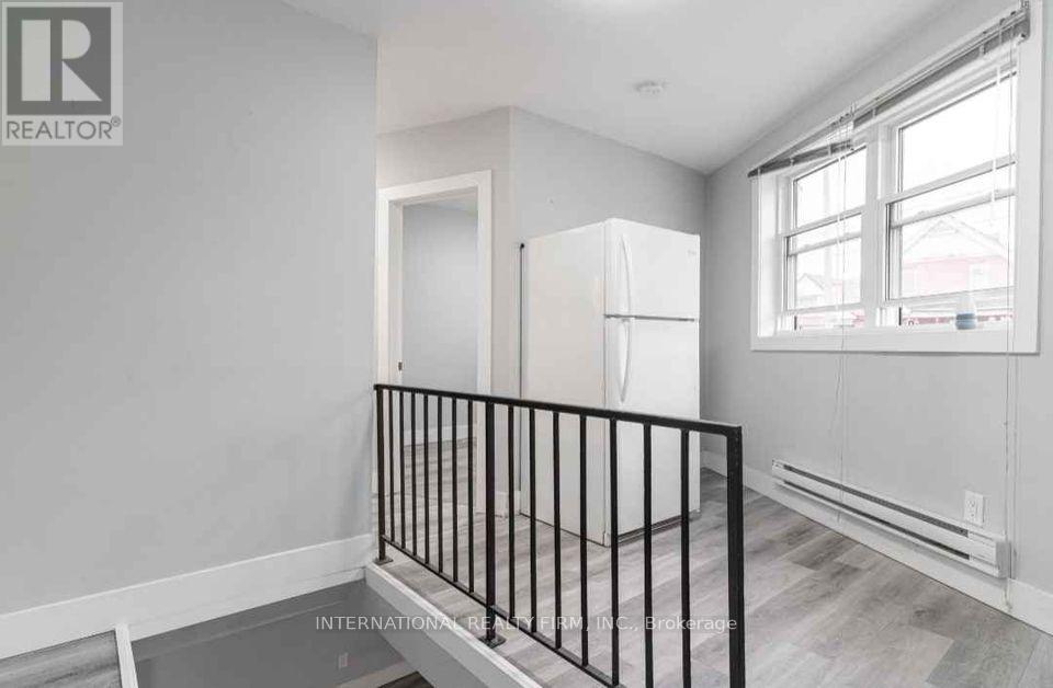 349 Hamilton Street, London East (East A), Ontario  N5Z 1R4 - Photo 2 - X12870244