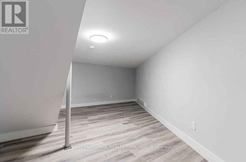 349 Hamilton Street, London East (East A), Ontario  N5Z 1R4 - Photo 4 - X12870244