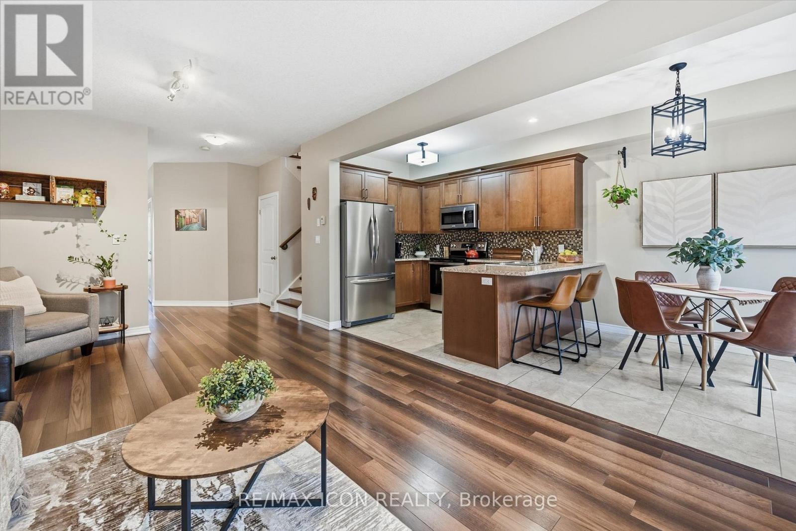 64 Springvalley Crescent, Hamilton, Ontario  L9C 7X3 - Photo 12 - X12870260