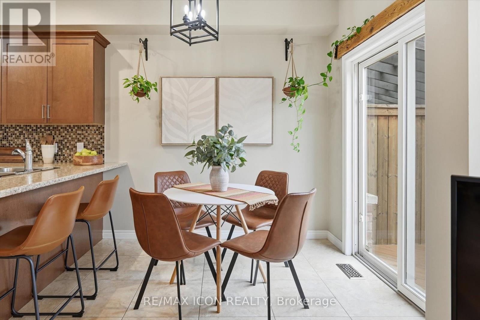 64 Springvalley Crescent, Hamilton, Ontario  L9C 7X3 - Photo 13 - X12870260