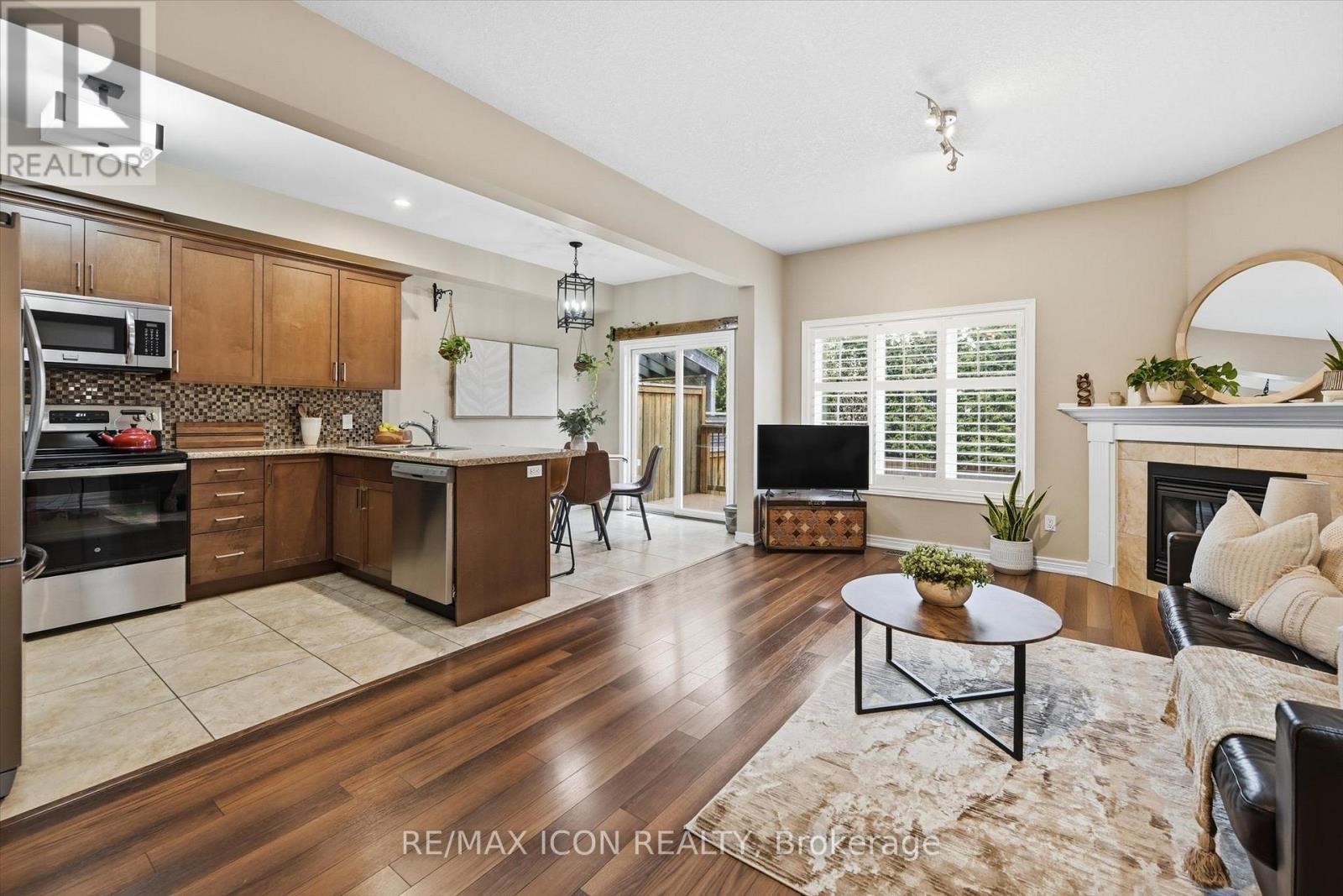 64 Springvalley Crescent, Hamilton, Ontario  L9C 7X3 - Photo 9 - X12870260