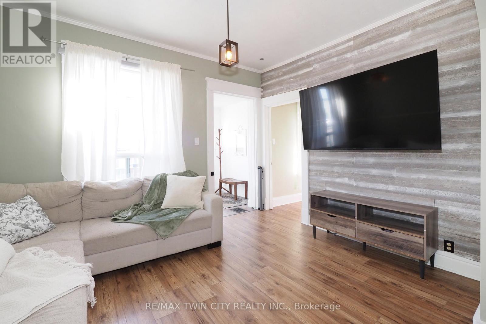 19 Paisley Heights, Cambridge, Ontario  N1R 1B4 - Photo 11 - X12870298