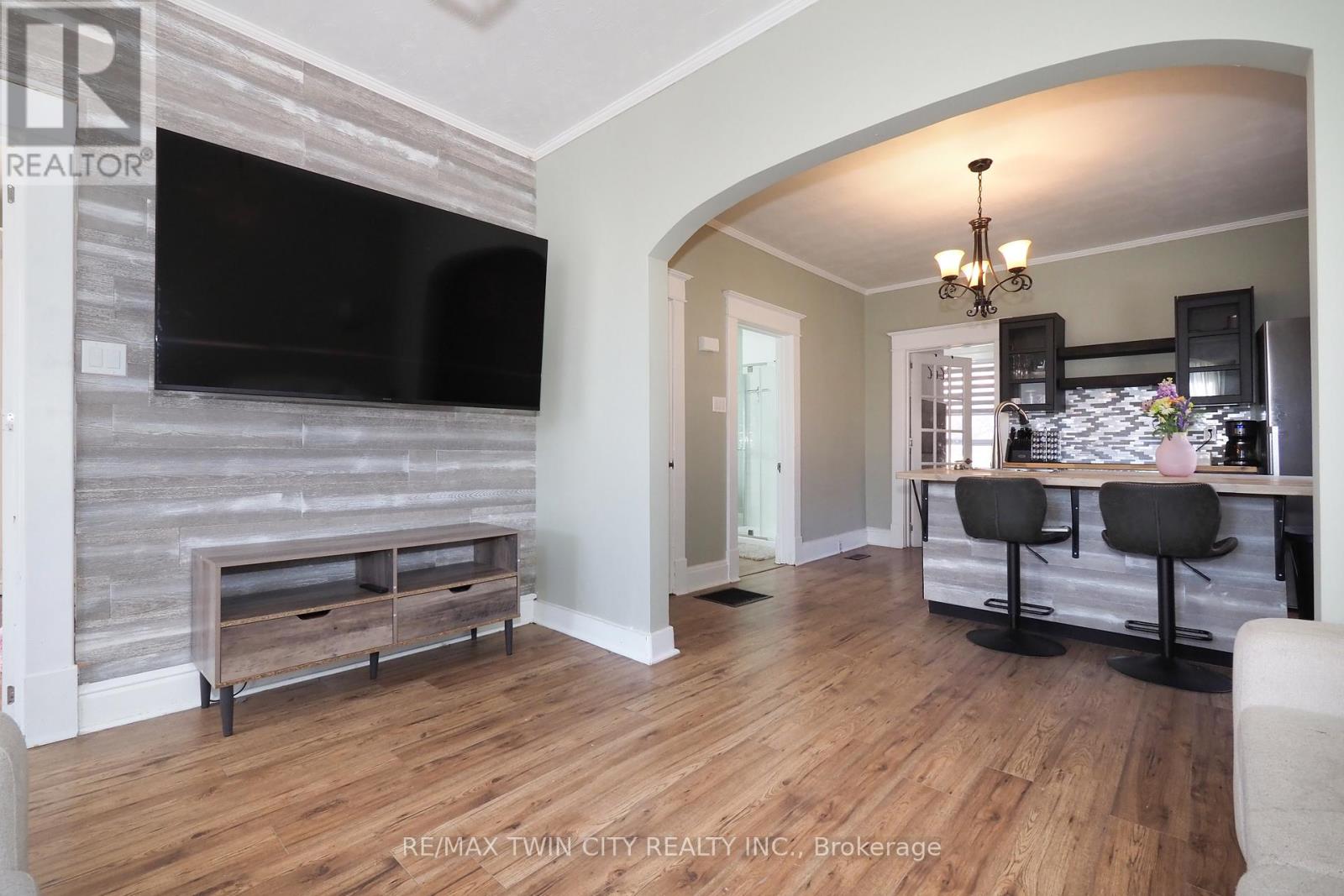 19 Paisley Heights, Cambridge, Ontario  N1R 1B4 - Photo 12 - X12870298