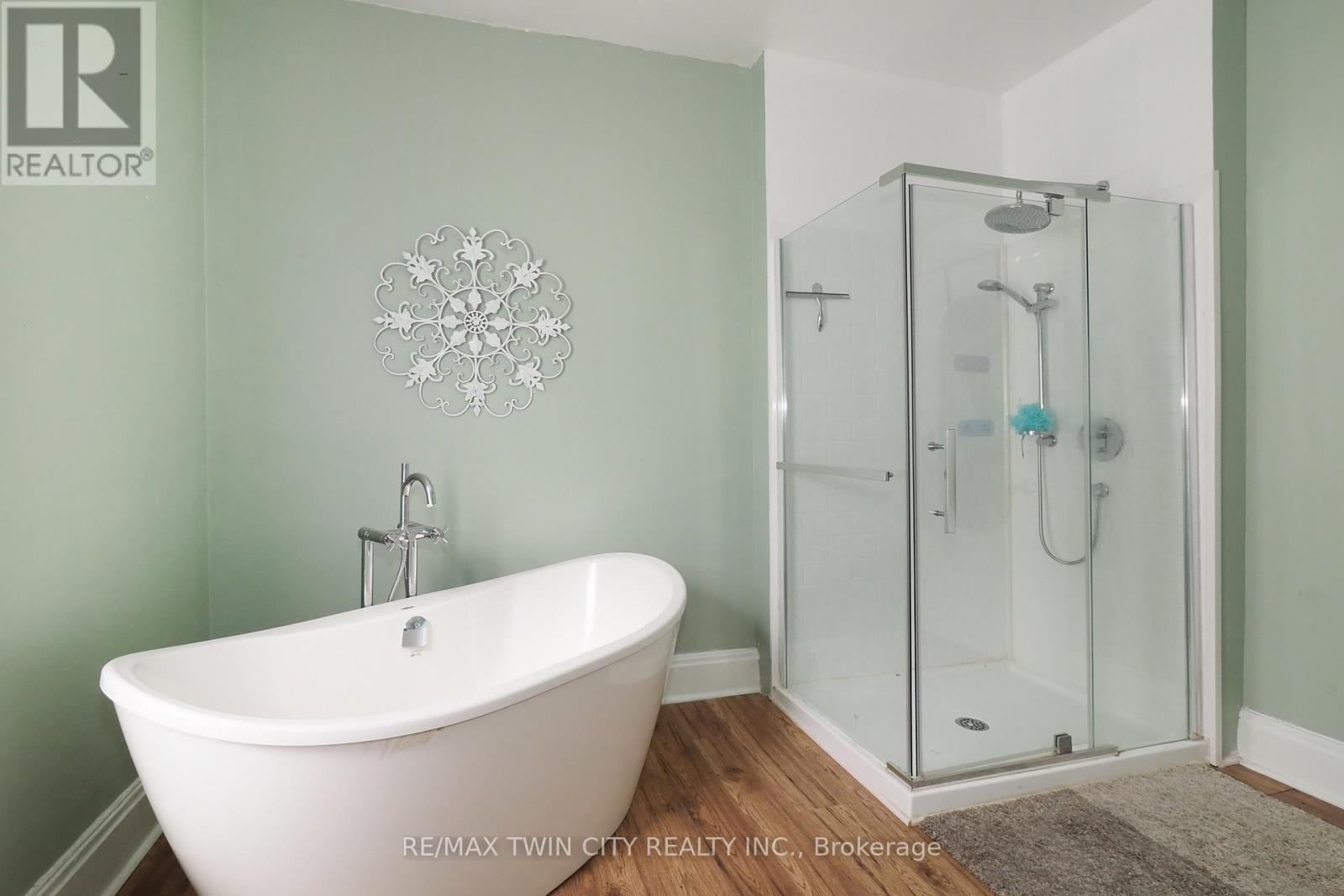 19 Paisley Heights, Cambridge, Ontario  N1R 1B4 - Photo 29 - X12870298