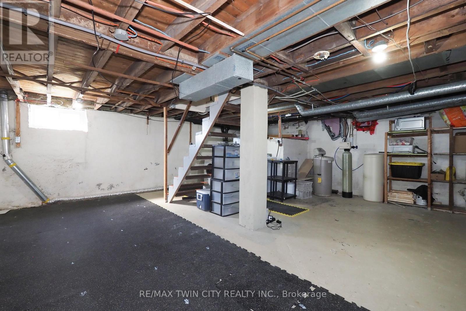 19 Paisley Heights, Cambridge, Ontario  N1R 1B4 - Photo 35 - X12870298