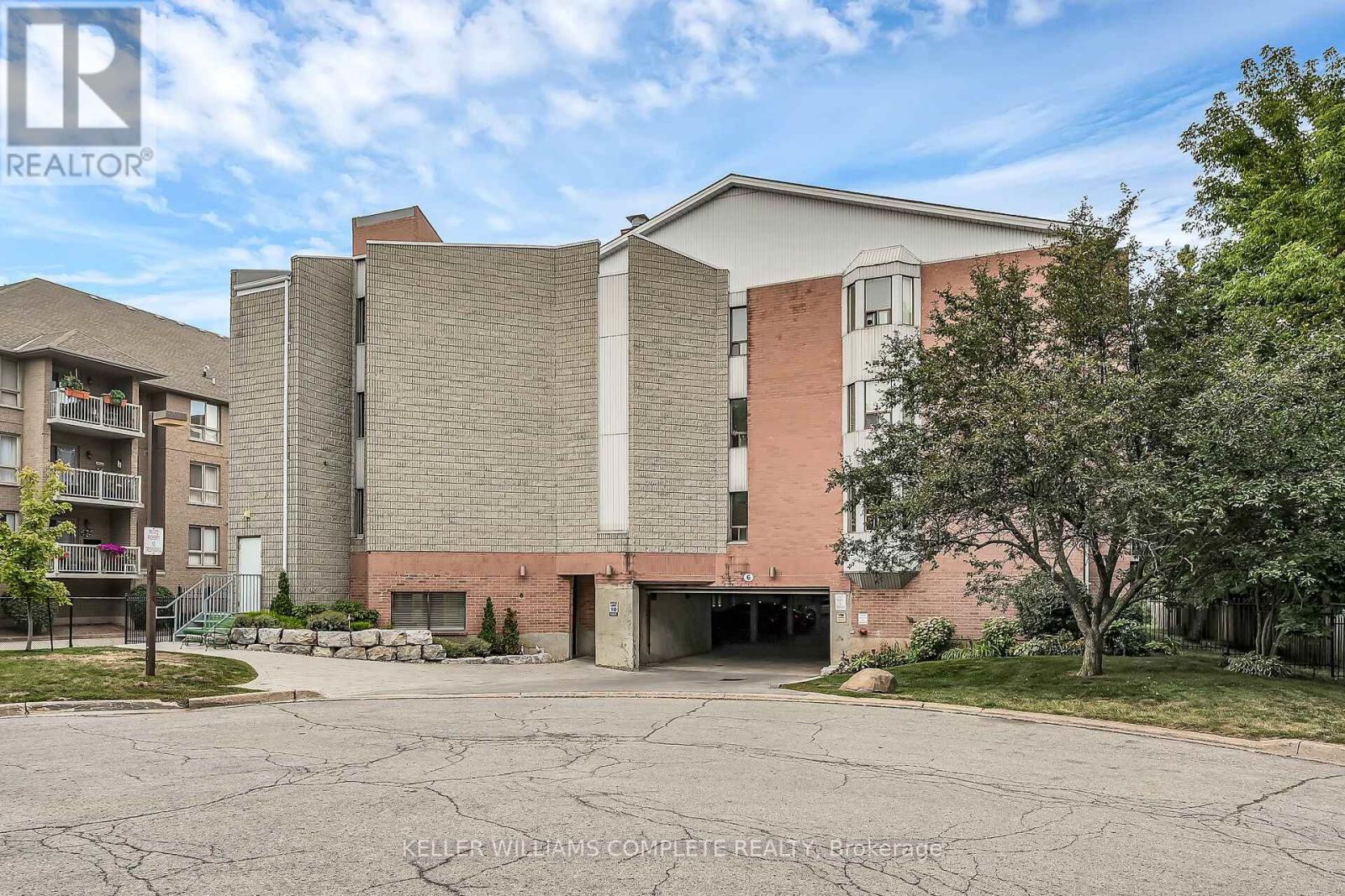 208 - 6 Niagara Street, Grimsby (Grimsby West), Ontario  L3M 5A4 - Photo 39 - X12870300