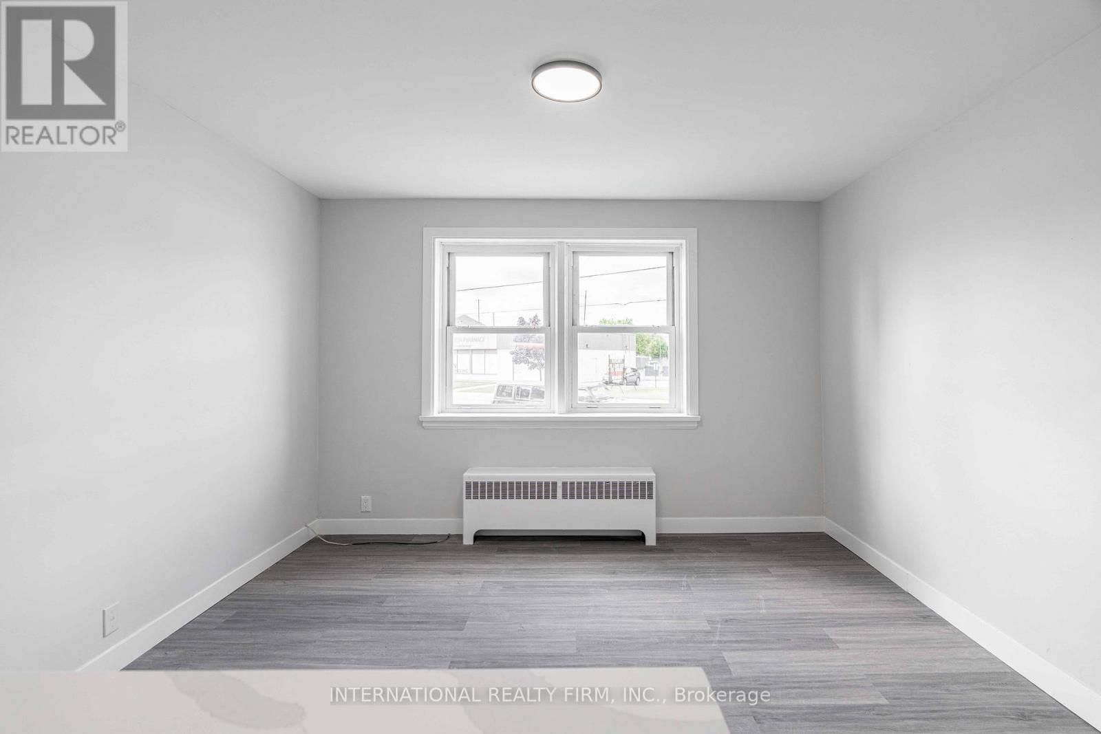 1 - 215 Hamilton Road, London East (East A), Ontario  N5Z 1P9 - Photo 10 - X12870304