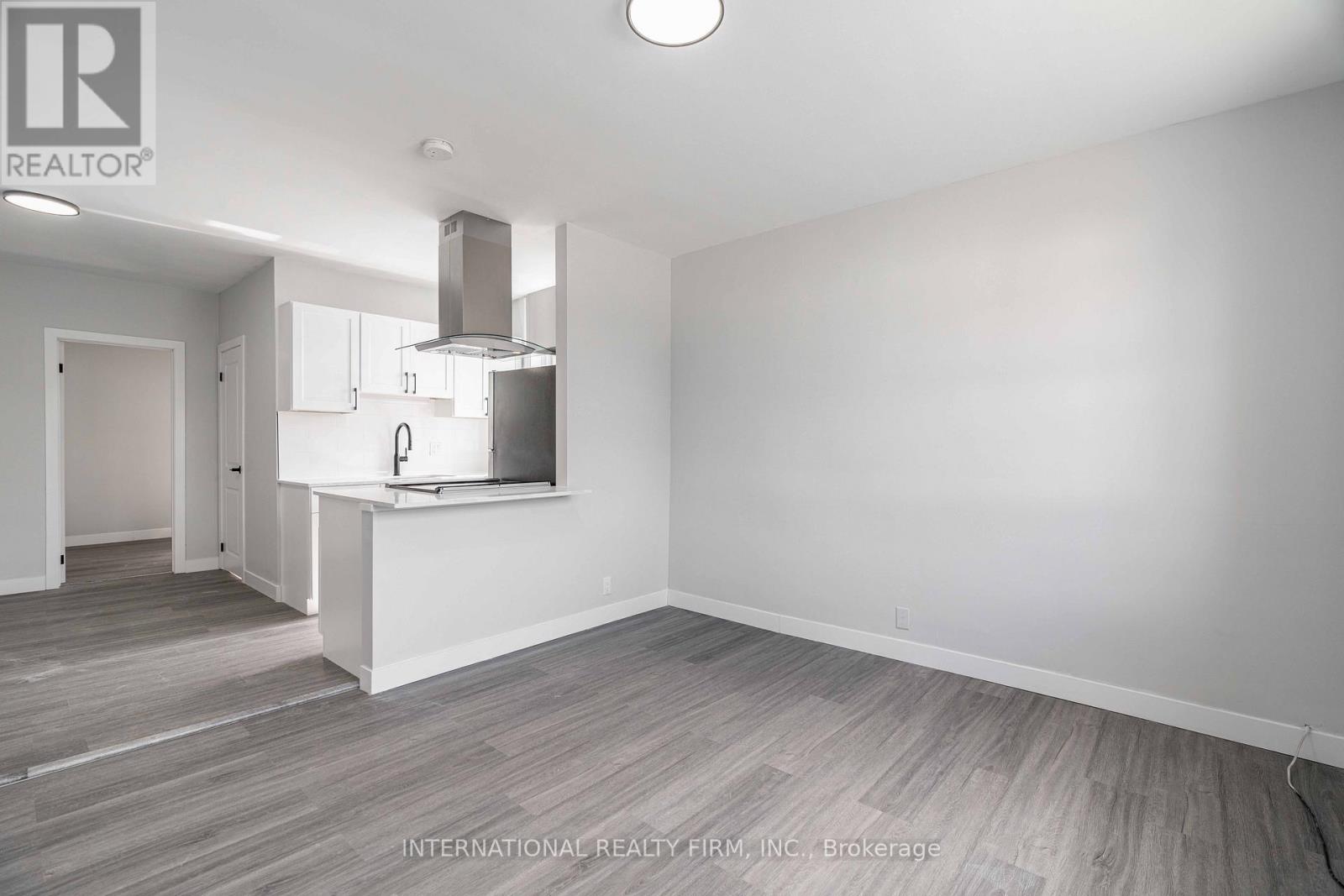 1 - 215 Hamilton Road, London East (East A), Ontario  N5Z 1P9 - Photo 5 - X12870304