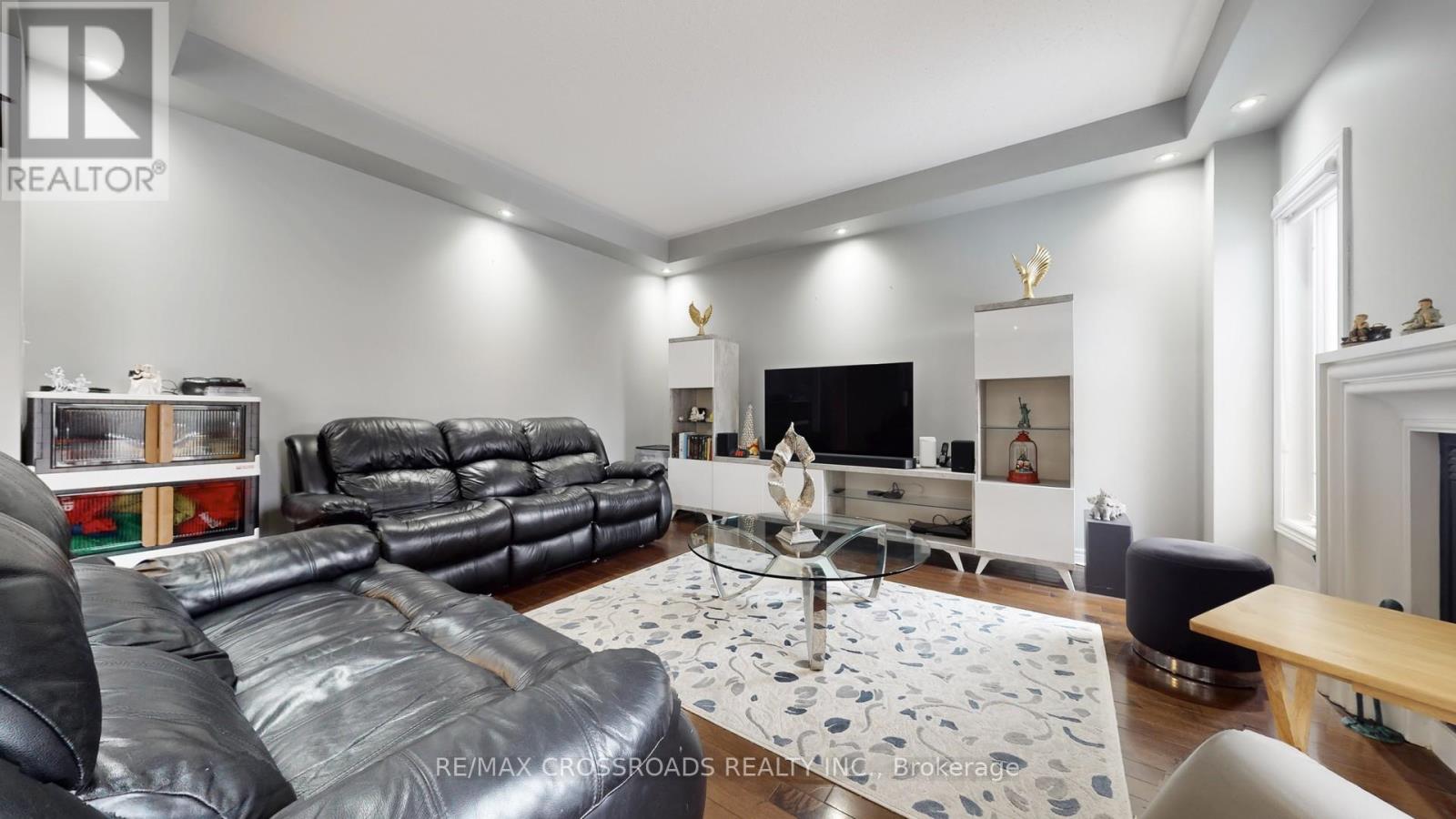 23 Oakborough Drive, Markham, Ontario  L6B 0H3 - Photo 13 - N12766292
