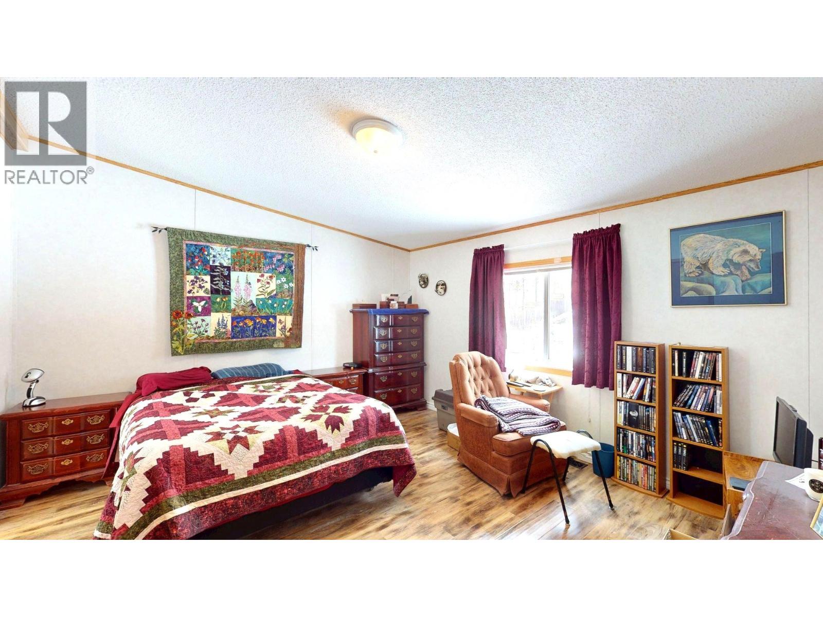 17 Deerborne Drive, Elkford, British Columbia  V0B 1H0 - Photo 11 - 10378881