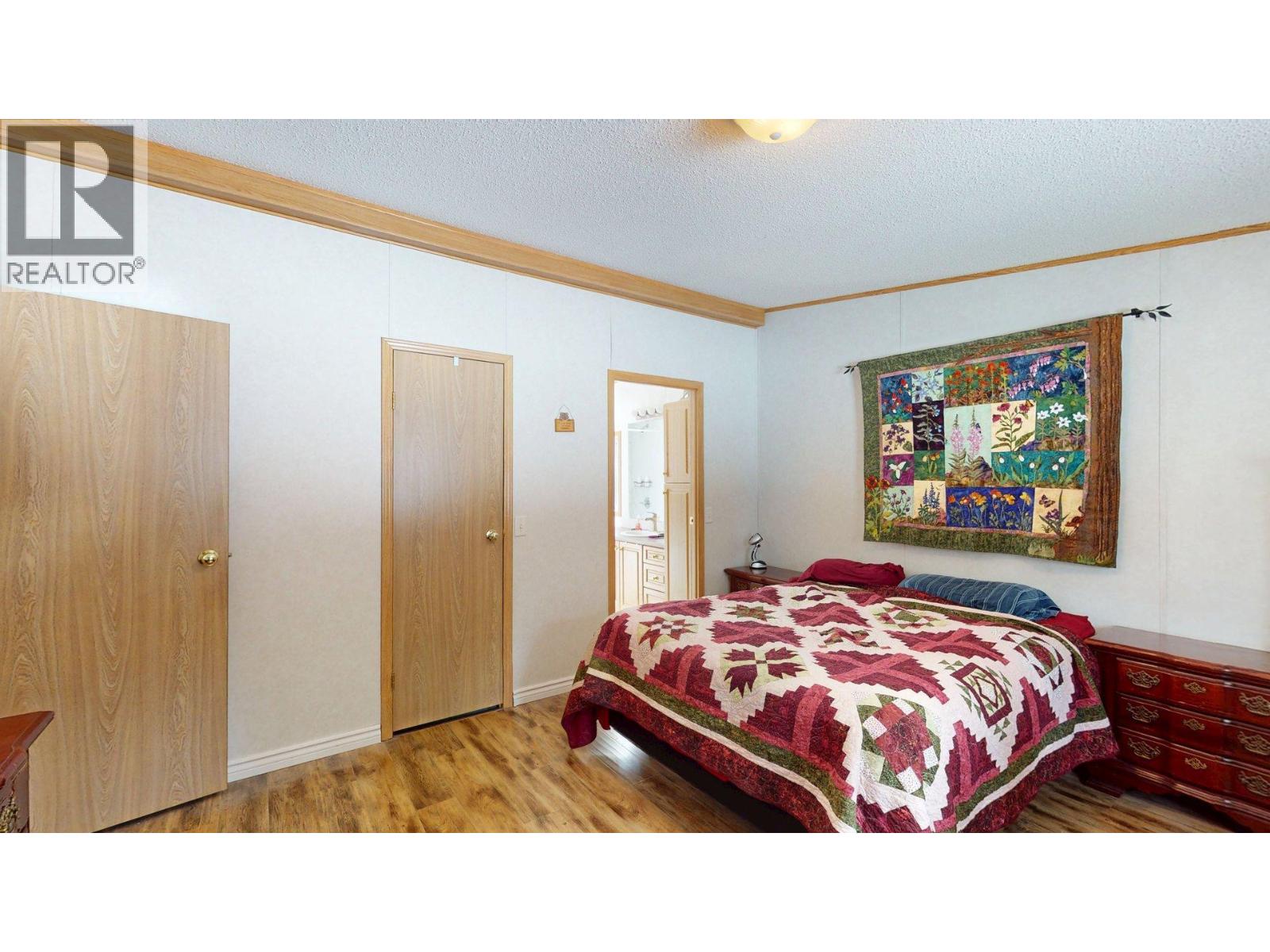 17 Deerborne Drive, Elkford, British Columbia  V0B 1H0 - Photo 12 - 10378881