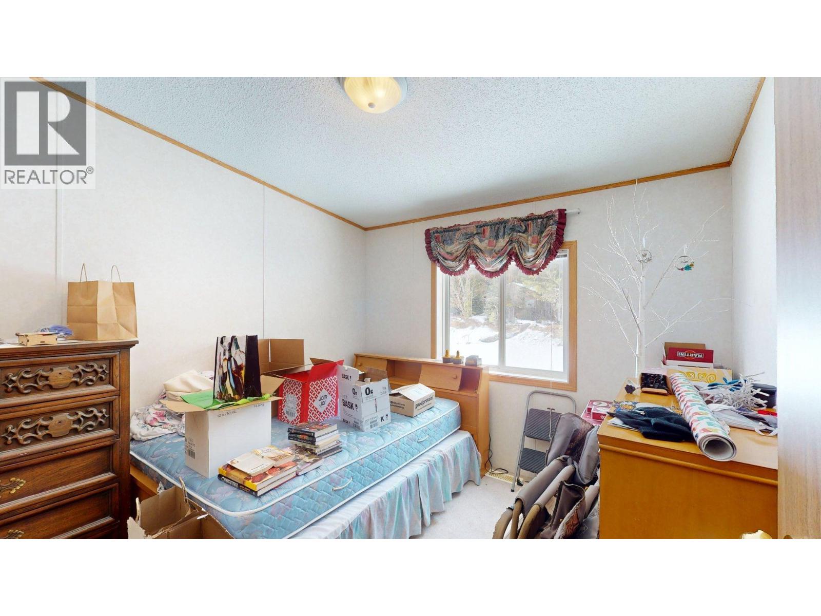 17 Deerborne Drive, Elkford, British Columbia  V0B 1H0 - Photo 15 - 10378881