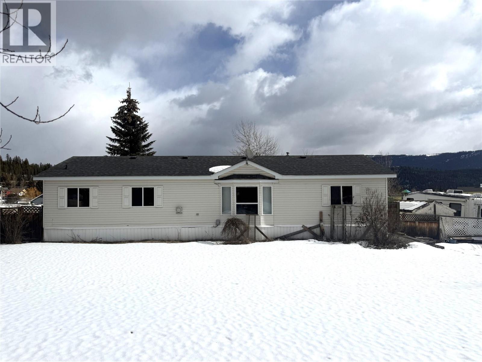 17 Deerborne Drive, Elkford, British Columbia  V0B 1H0 - Photo 22 - 10378881