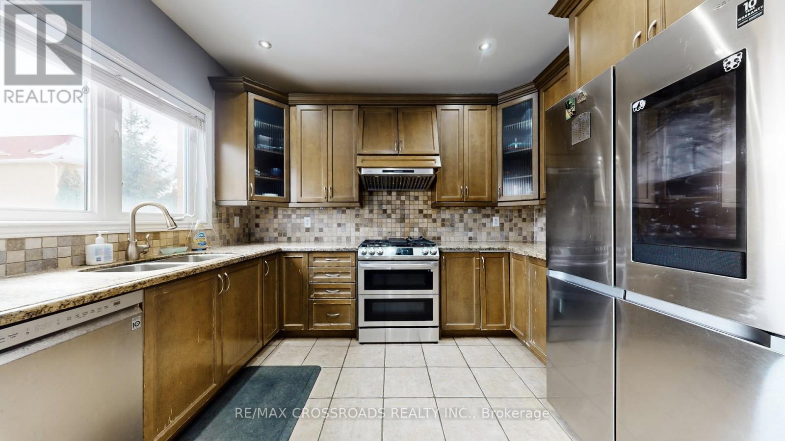 23 Oakborough Drive, Markham, Ontario  L6B 0H3 - Photo 15 - N12766292