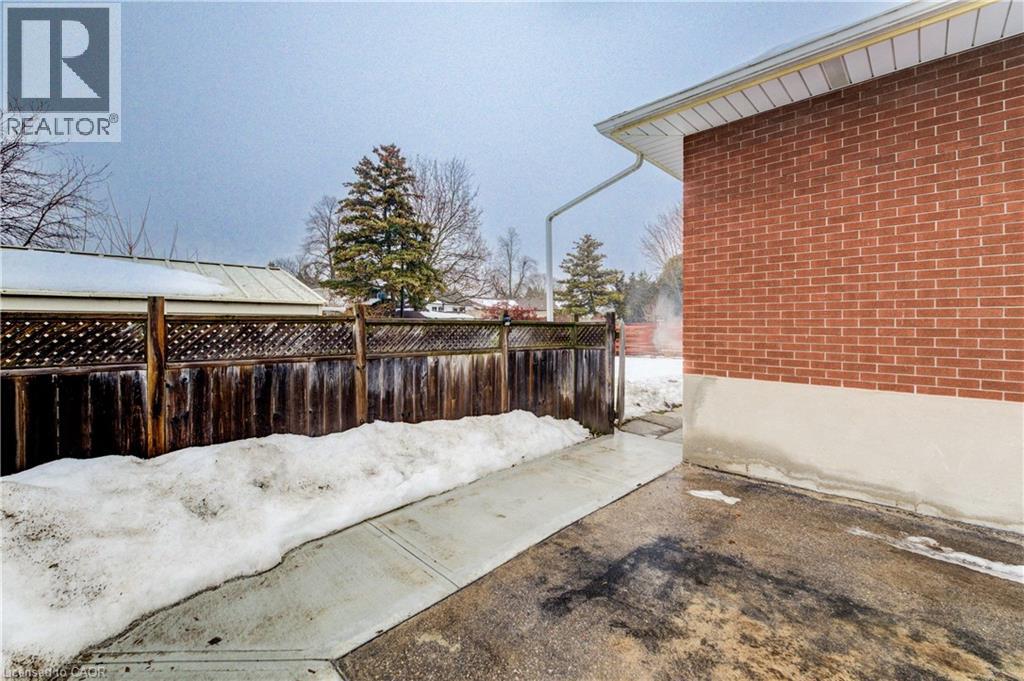 158 Hickson Drive, Kitchener, Ontario  N2B 2H9 - Photo 16 - 40811381