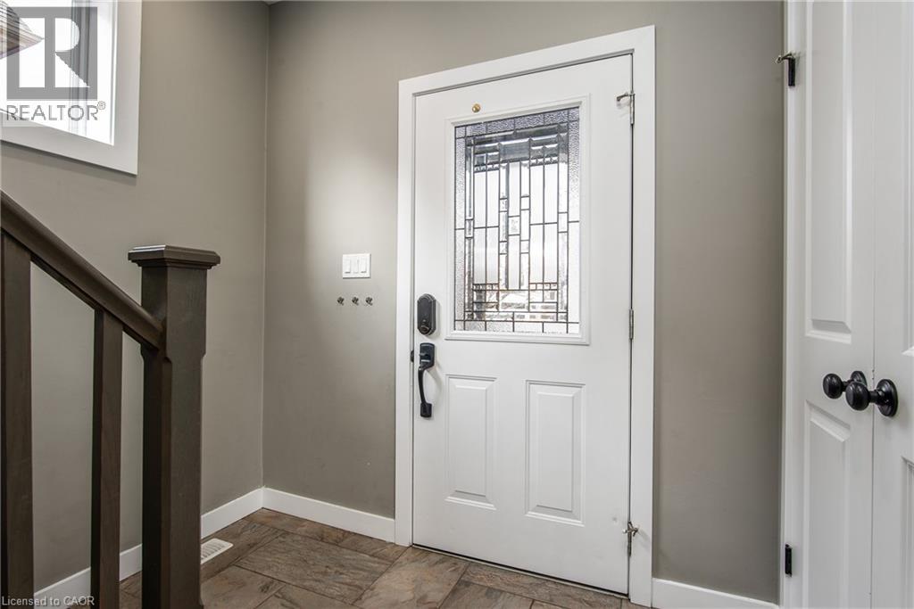 15 Herlan Avenue, Kitchener, Ontario  N2G 2C4 - Photo 13 - 40811281