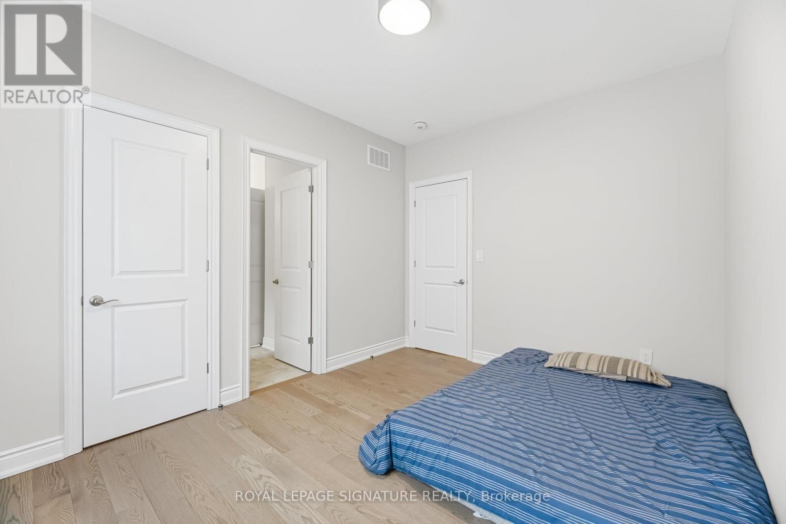 78 Bearberry Road, Springwater (Midhurst), Ontario  L9X 2C9 - Photo 30 - S12837212