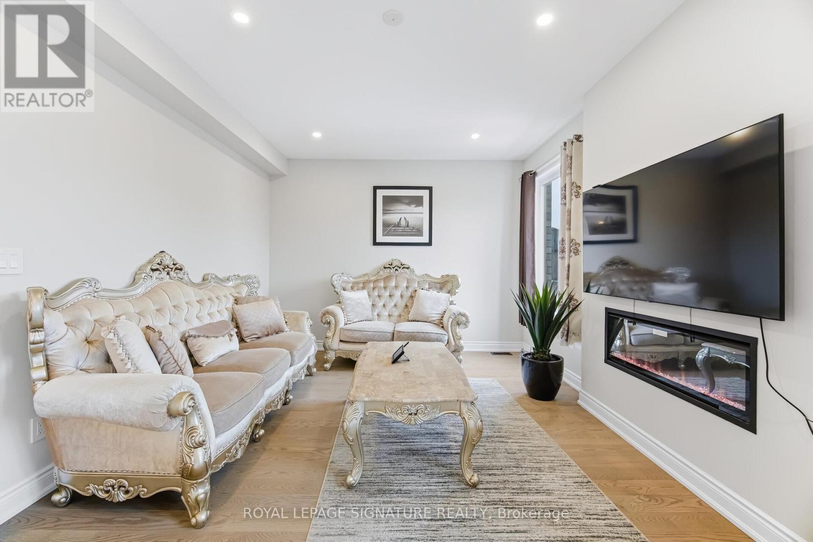 78 Bearberry Road, Springwater (Midhurst), Ontario  L9X 2C9 - Photo 15 - S12837212