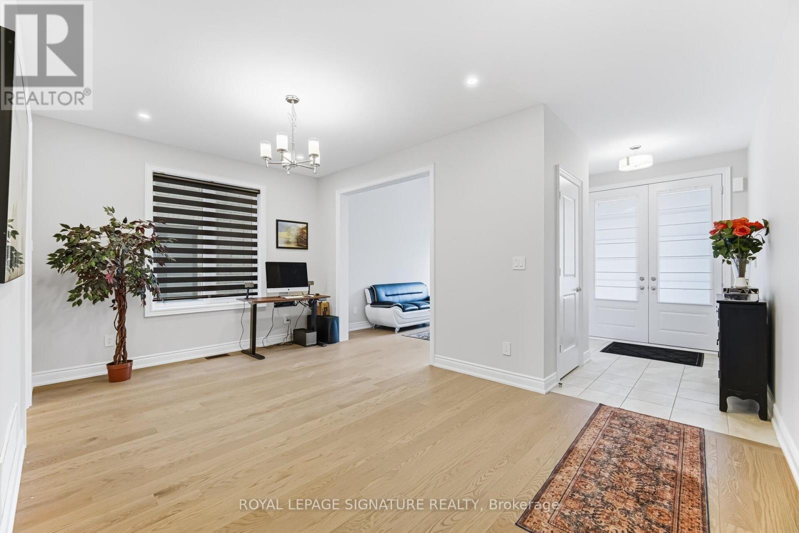 78 Bearberry Road, Springwater (Midhurst), Ontario  L9X 2C9 - Photo 7 - S12837212