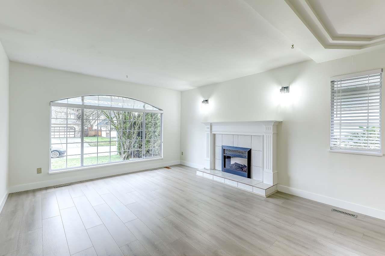 18589 62 Avenue, Surrey, British Columbia  V3S 9B5 - Photo 5 - R3096600