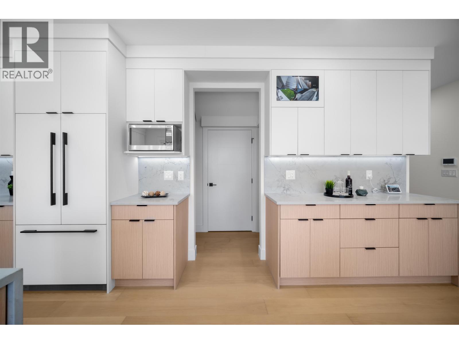 2 3576 E Pender Street, Vancouver, British Columbia  V5K 2E3 - Photo 17 - R3098488