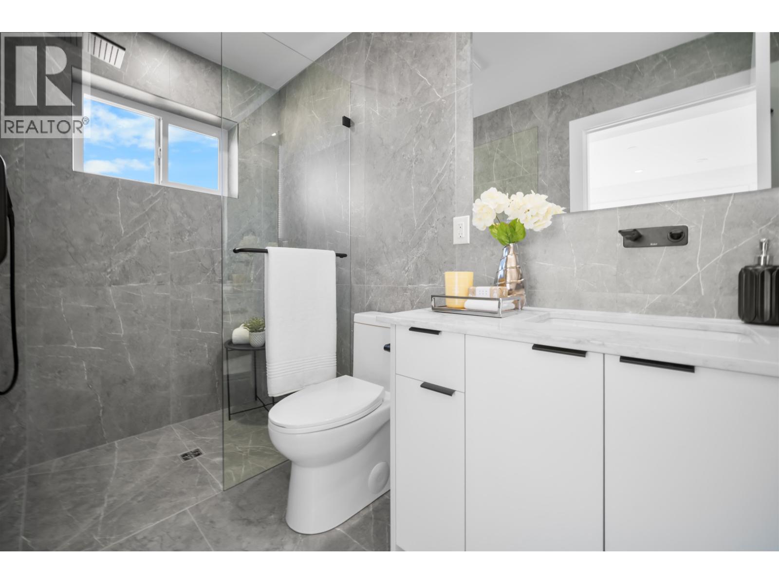 2 3576 E Pender Street, Vancouver, British Columbia  V5K 2E3 - Photo 20 - R3098488