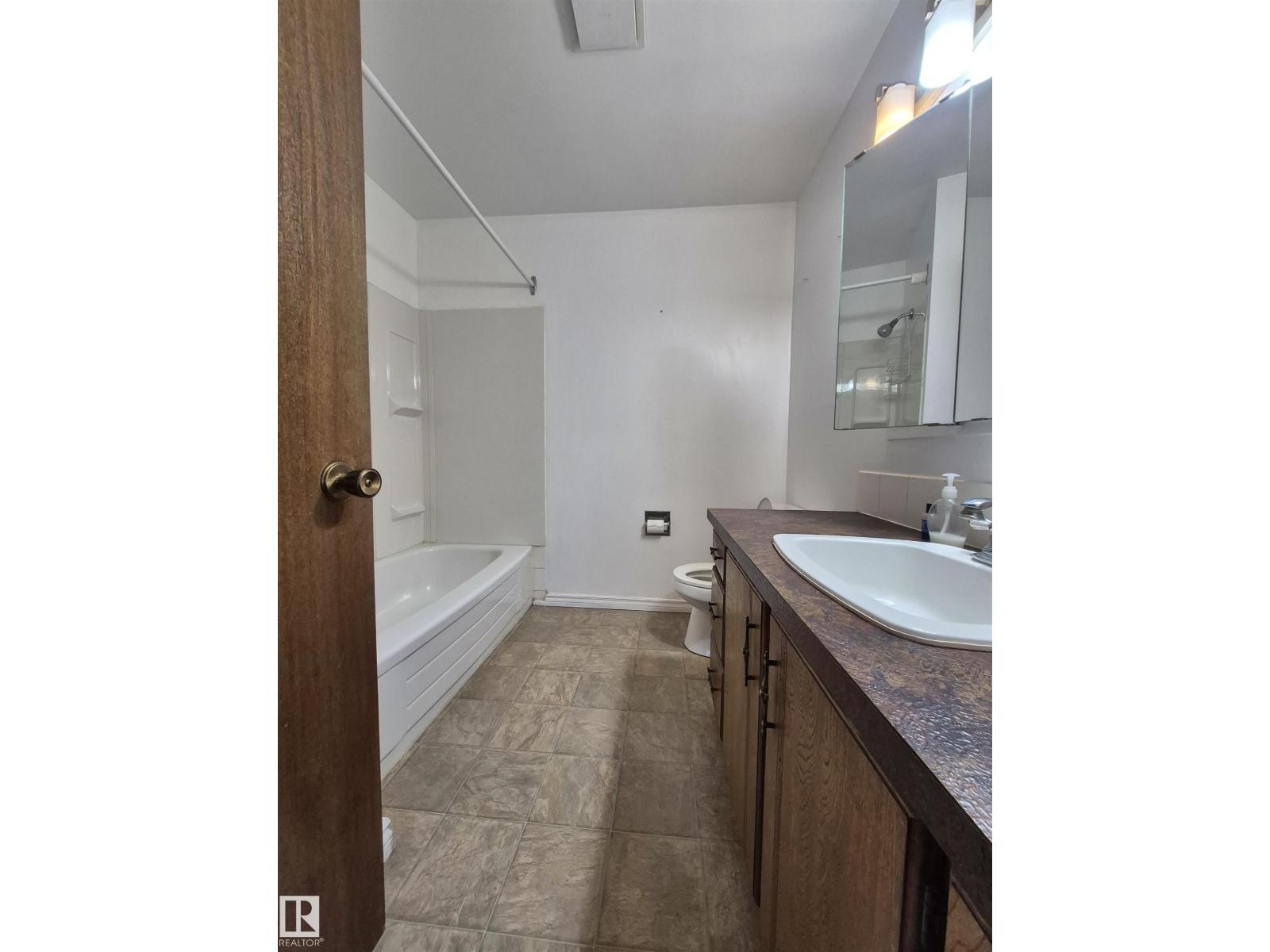 #6 9140 149 St Nw, Edmonton, Alberta  T5R 1C2 - Photo 11 - E4476533
