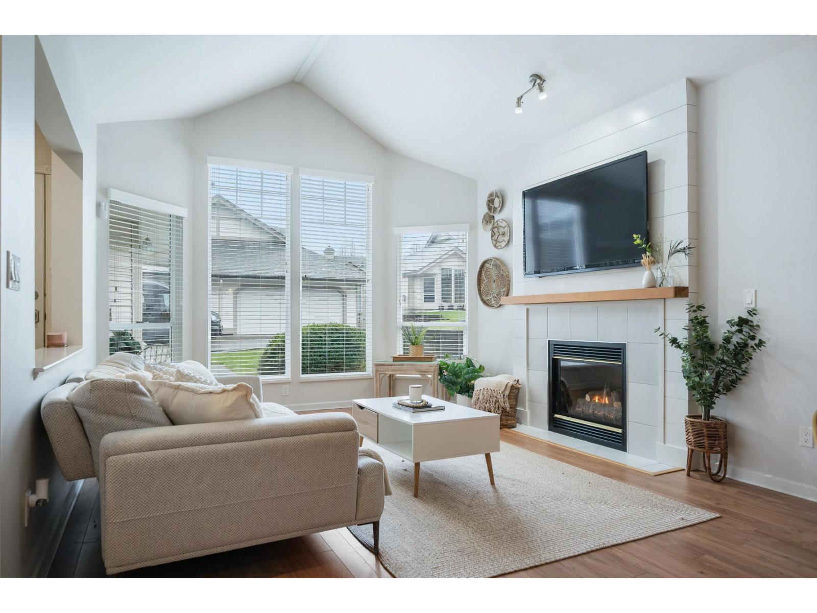 13 9025 216 Street, Langley, British Columbia  V1M 2Z8 - Photo 5 - R3097683