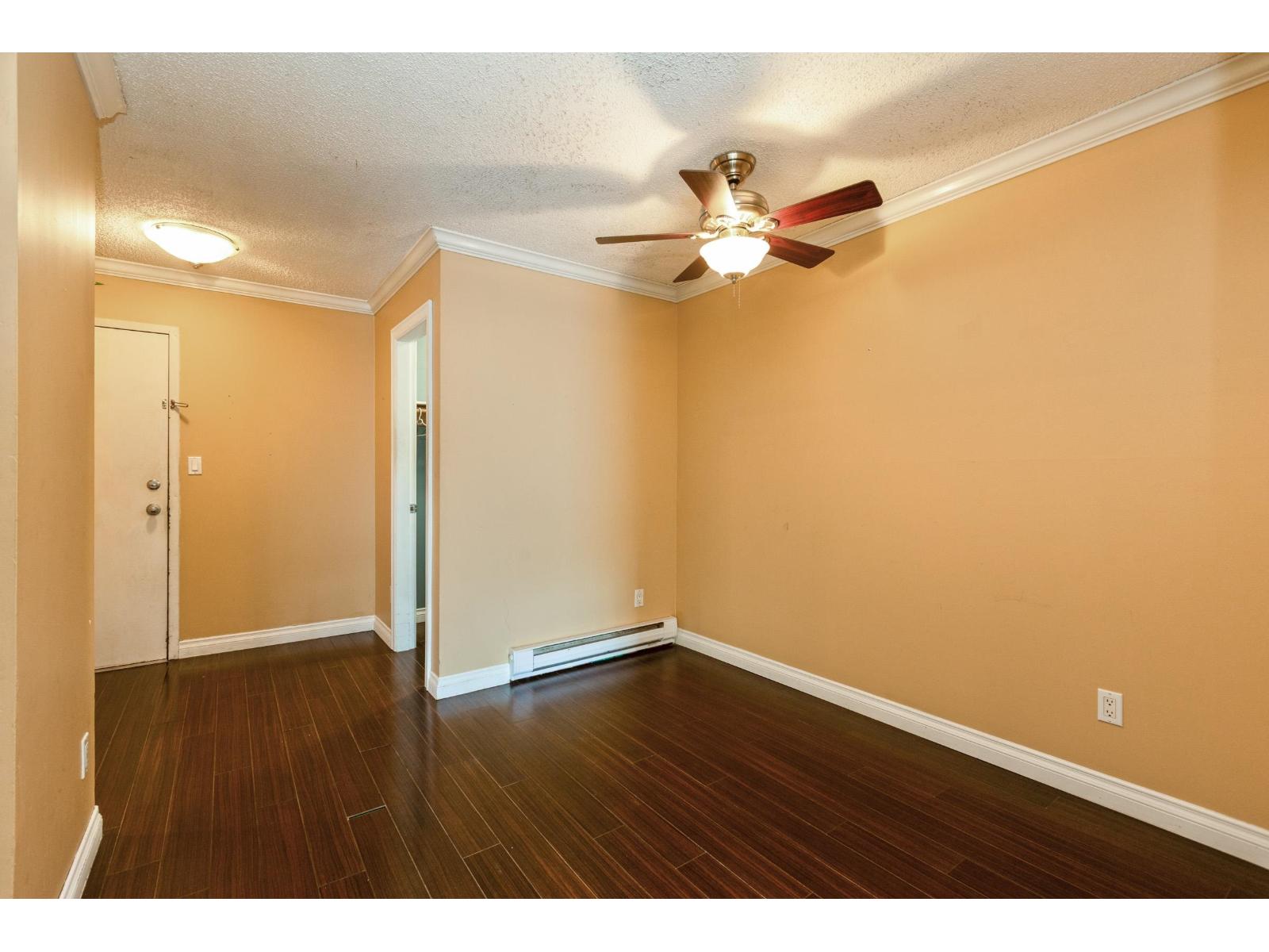 212 17661 58a Avenue, Surrey, British Columbia  V3S 1N4 - Photo 9 - R3098016