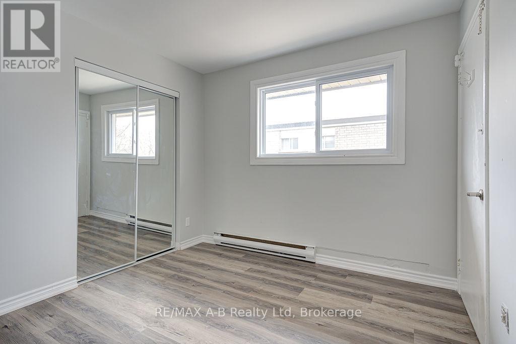 32 Oxford Street, Stratford, Ontario  N5A 3P5 - Photo 13 - X12730454