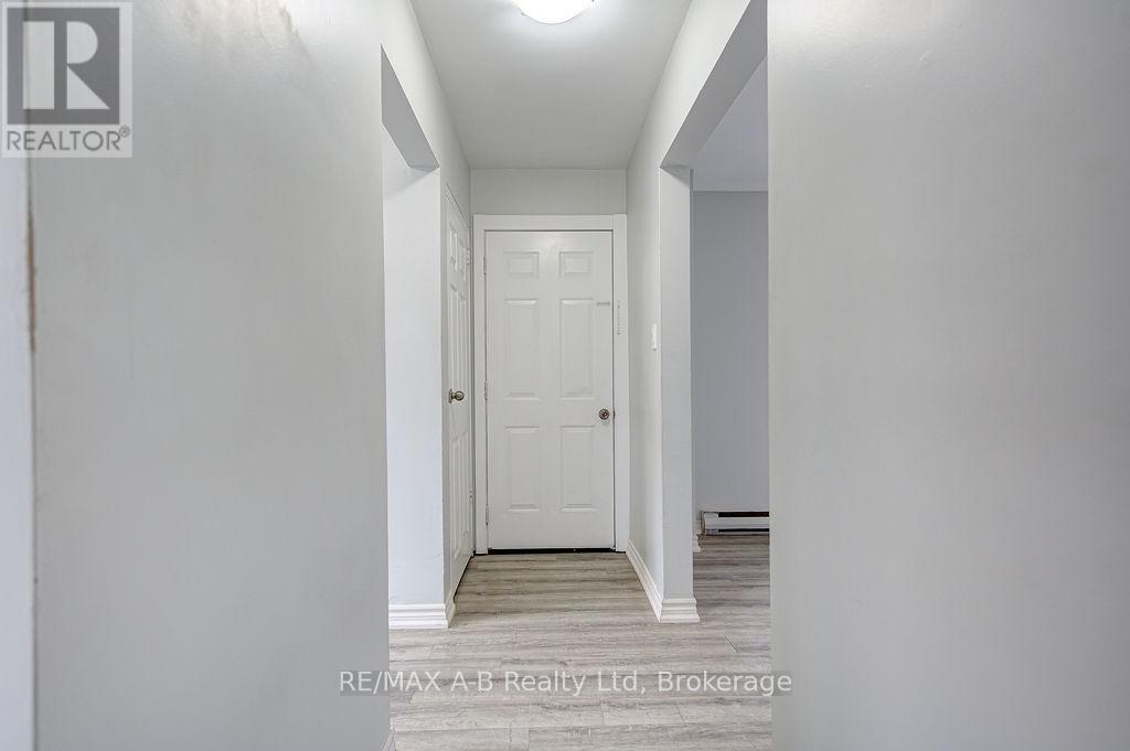 32 Oxford Street, Stratford, Ontario  N5A 3P5 - Photo 17 - X12730454