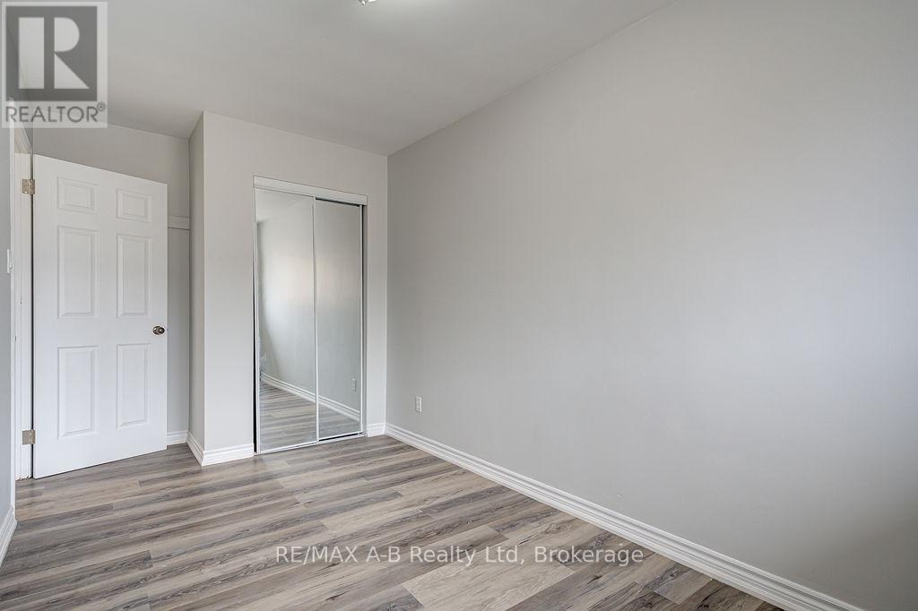 32 Oxford Street, Stratford, Ontario  N5A 3P5 - Photo 16 - X12730454