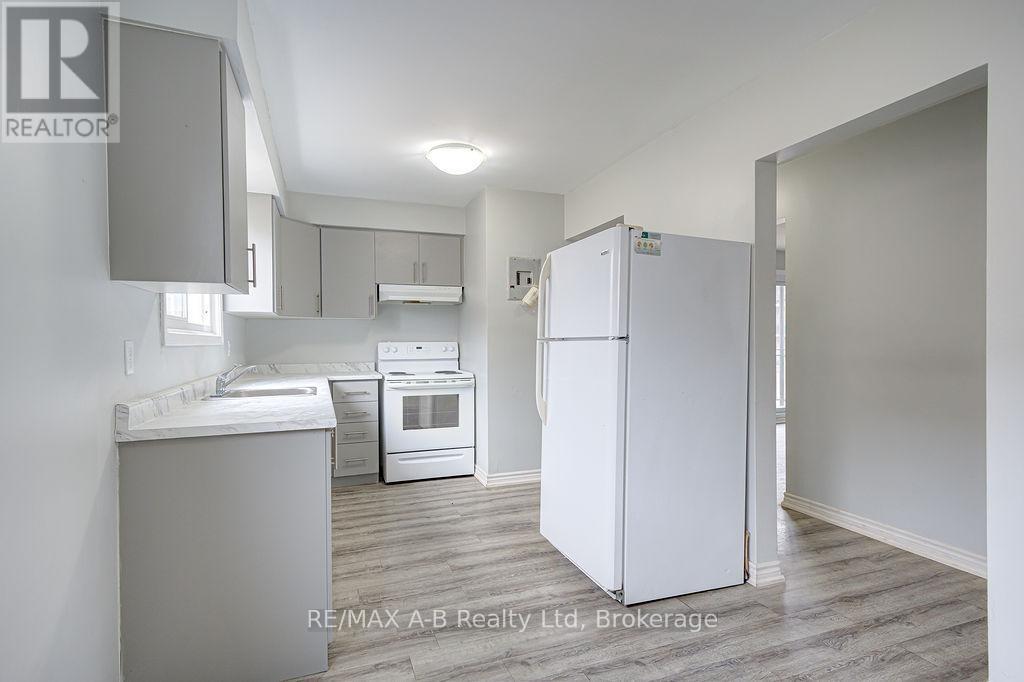 32 Oxford Street, Stratford, Ontario  N5A 3P5 - Photo 22 - X12730454