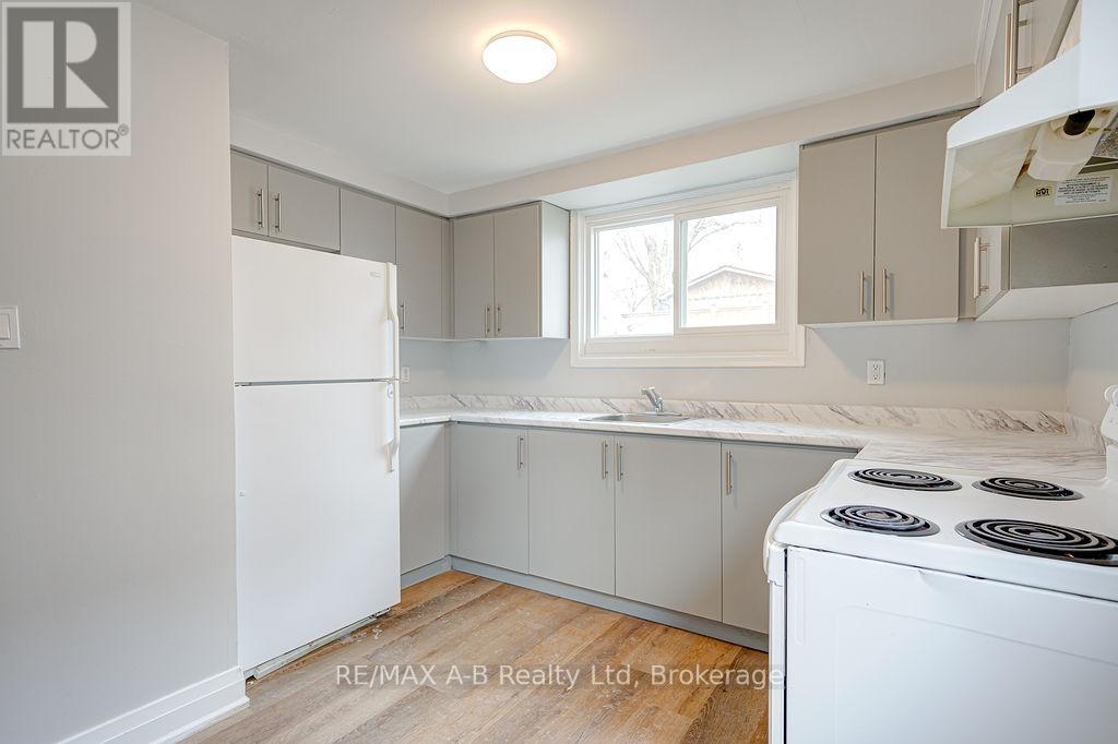 32 Oxford Street, Stratford, Ontario  N5A 3P5 - Photo 38 - X12730454