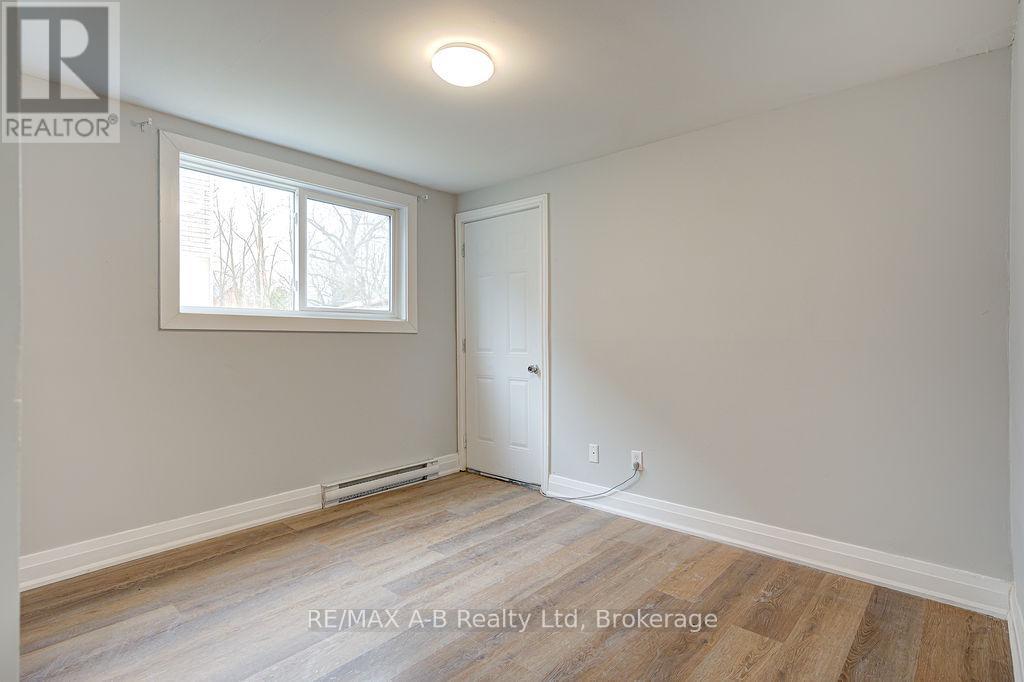 32 Oxford Street, Stratford, Ontario  N5A 3P5 - Photo 46 - X12730454