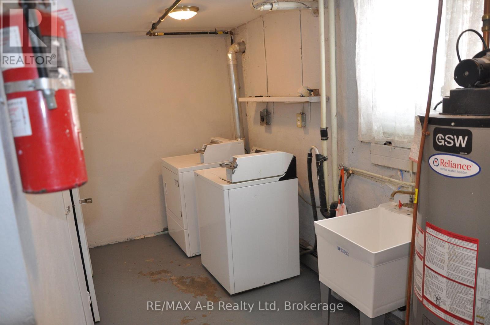 32 Oxford Street, Stratford, Ontario  N5A 3P5 - Photo 49 - X12730454