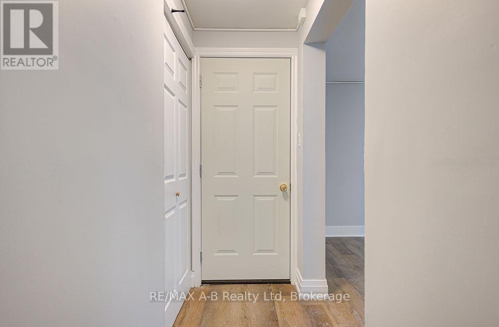 32 Oxford Street, Stratford, Ontario  N5A 3P5 - Photo 35 - X12730454