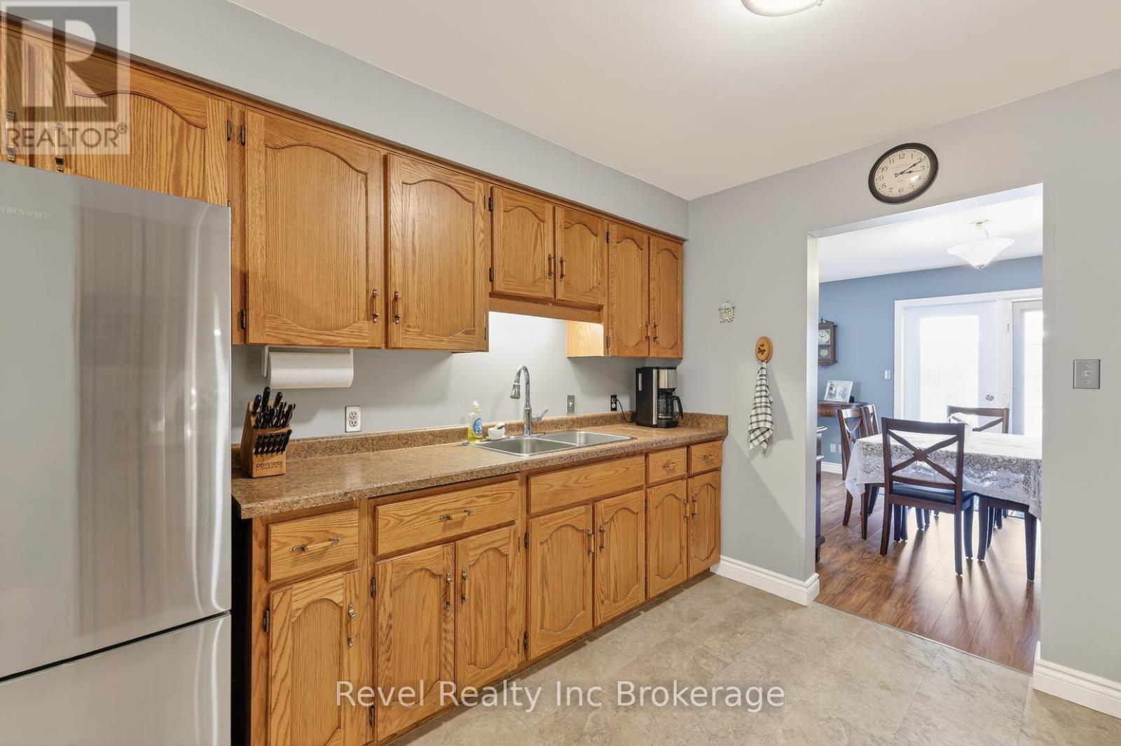 569 Springbank Avenue N, Woodstock, Ontario  N4T 1H5 - Photo 13 - X12870466