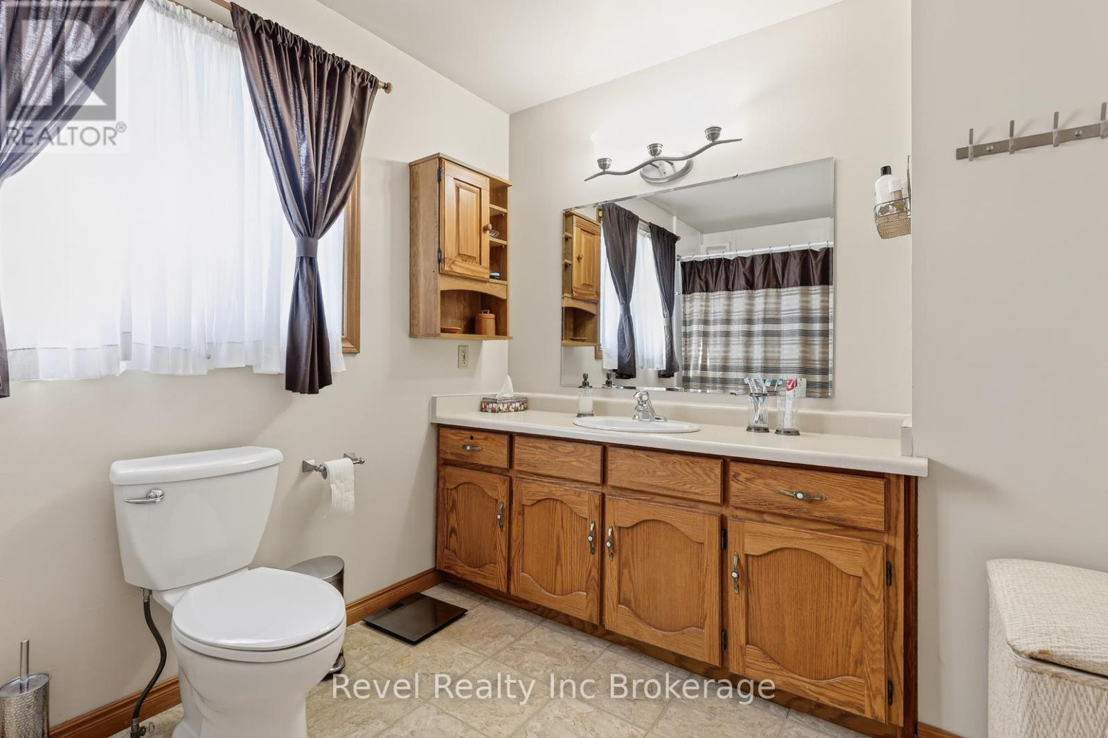 569 Springbank Avenue N, Woodstock, Ontario  N4T 1H5 - Photo 18 - X12870466