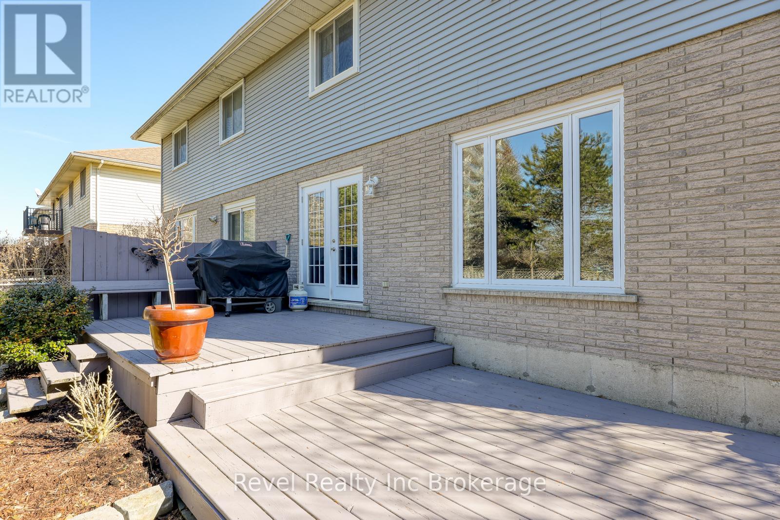 569 Springbank Avenue N, Woodstock, Ontario  N4T 1H5 - Photo 29 - X12870466