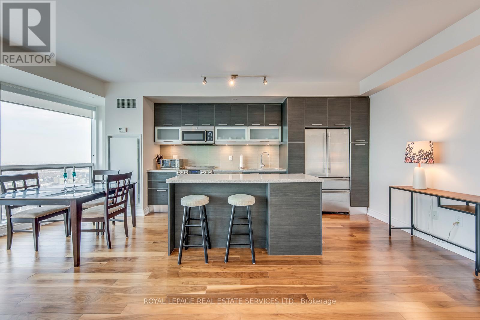 6514 - 388 Yonge Street, Toronto, Ontario  M5B 0A4 - Photo 10 - C12580946