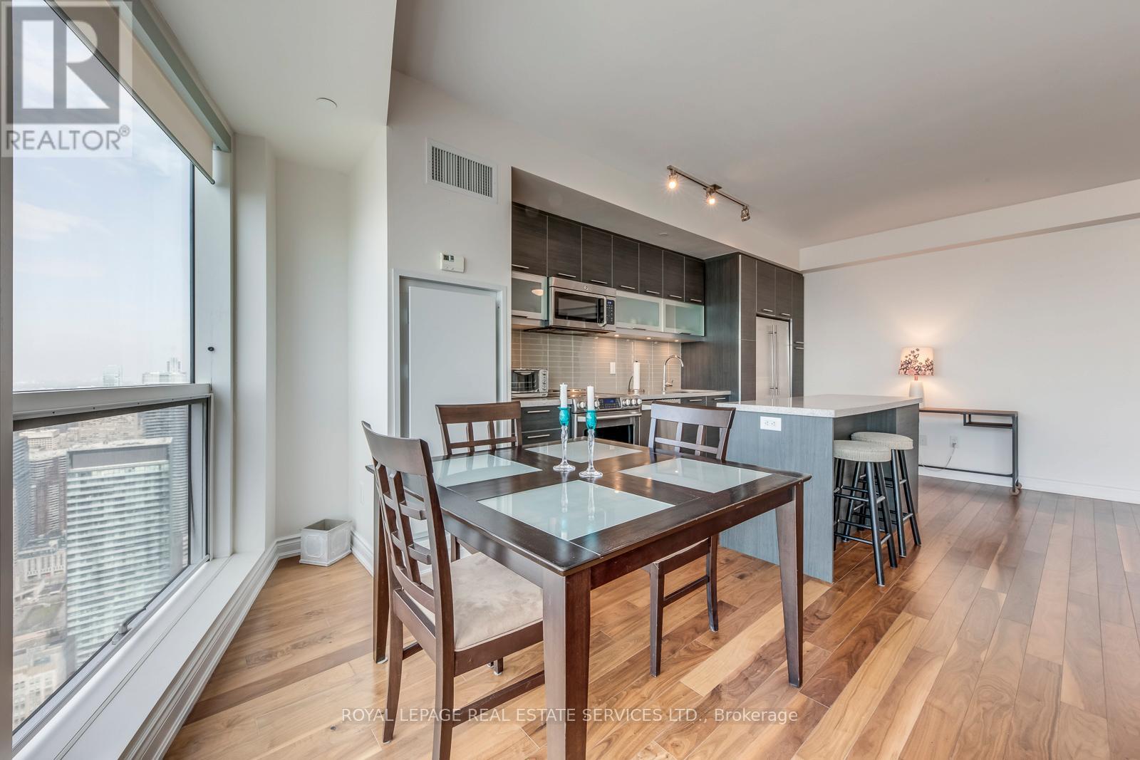 6514 - 388 Yonge Street, Toronto, Ontario  M5B 0A4 - Photo 18 - C12580946